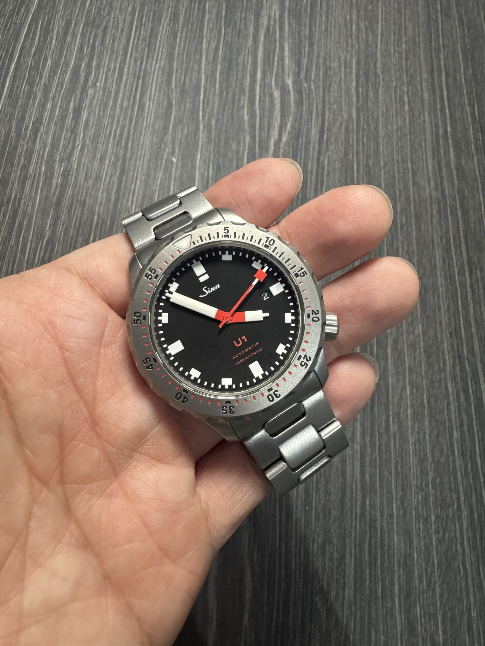 Sinn U1 Diving Watch 44mm 1010.010 U1 B