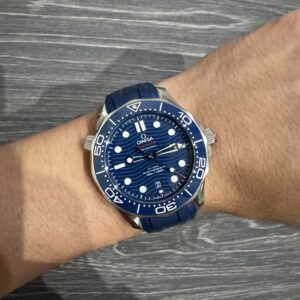 Omega Seamaster Diver 300m Blue Wave Dial Rubber Strap 210.32.42.20.03.001