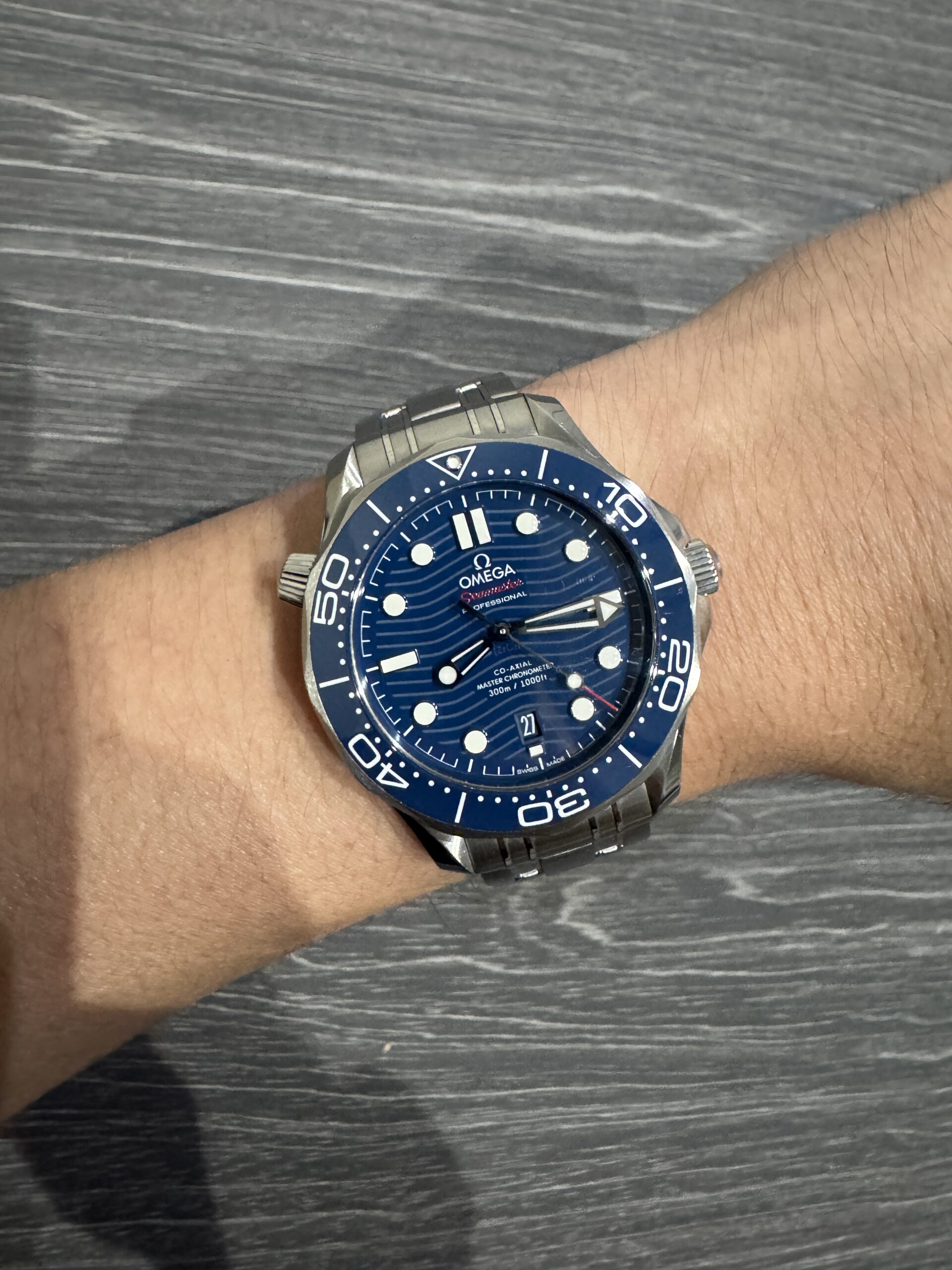 Omega Seamaster Diver 300m 42mm Blue Wave Dial Bracelet 210.30.42.20.03.001